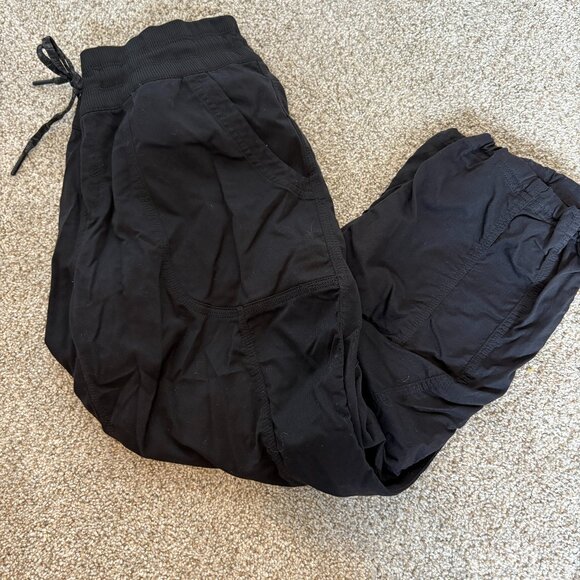 The North Face Black Nylon Capri Cropped Hiking Pants Crop Joggers Medium - Picture 1 of 12